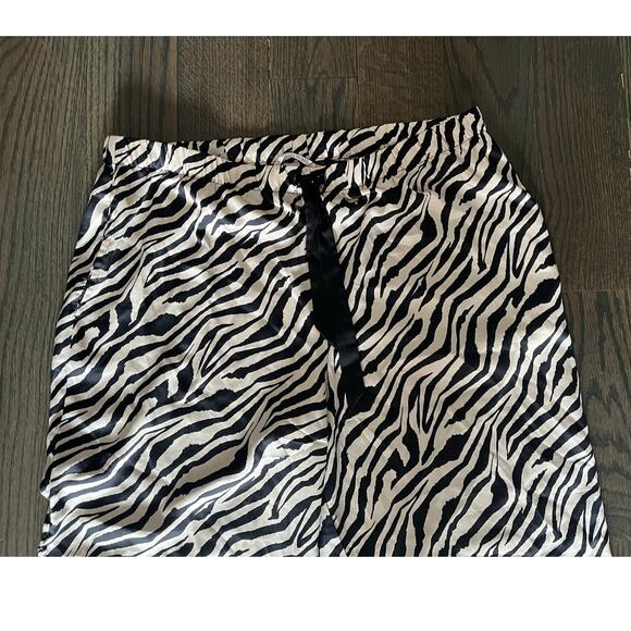 Victoria’s Secret Black Zebra Drawstring Pockets Satin Lounge Pajama Pant sz XL - Picture 3 of 8